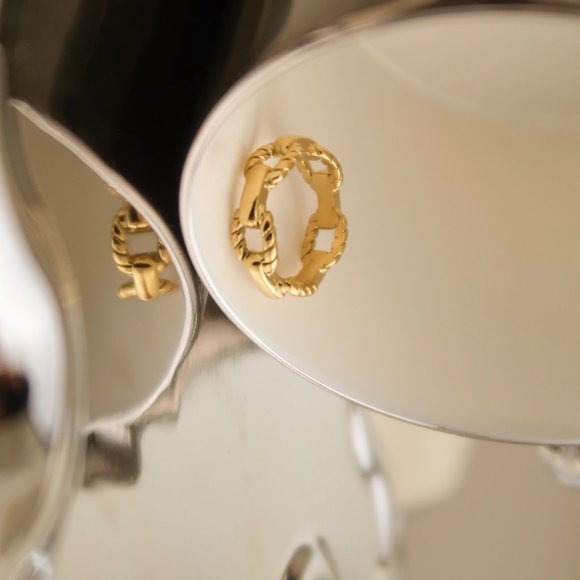 NEW 18K Gold Plated Braided Link Chain Ring - Picture 3 of 6